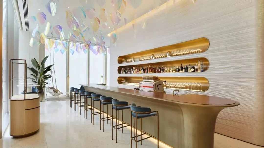 珠海奢侈品牌进军餐饮界，餐饮空间设计极尽精致奢华！