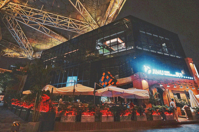珠海这座三层独栋的音乐餐酒吧是陈赫开的？真是吃了火锅来喝酒！