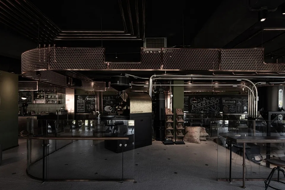 珠海硬核的金属质感，让这个杭州餐饮空间设计绝了